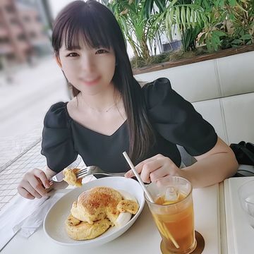 FC2-PPV-1867833 初撮影!!【無修正】清楚で巨乳なお嬢様と初めての横浜デート!桜色の綺麗な性器に中出し!!(前編)