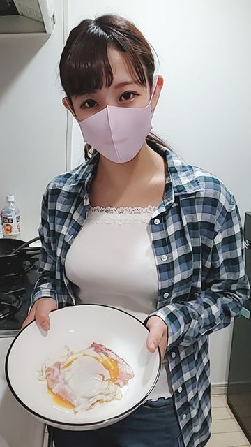 FC2-PPV-1924028 【流出】Re:色白巨乳な職場の後輩。手料理を振る舞ってくれ、流れでご無沙汰中出しえっち。