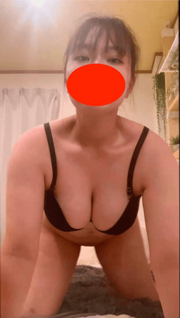 FC2-PPV-2172493 【ビデオ通話】Hカップ爆乳大学生 みな・ルームツアーとみなちゃんの趣味トーク!